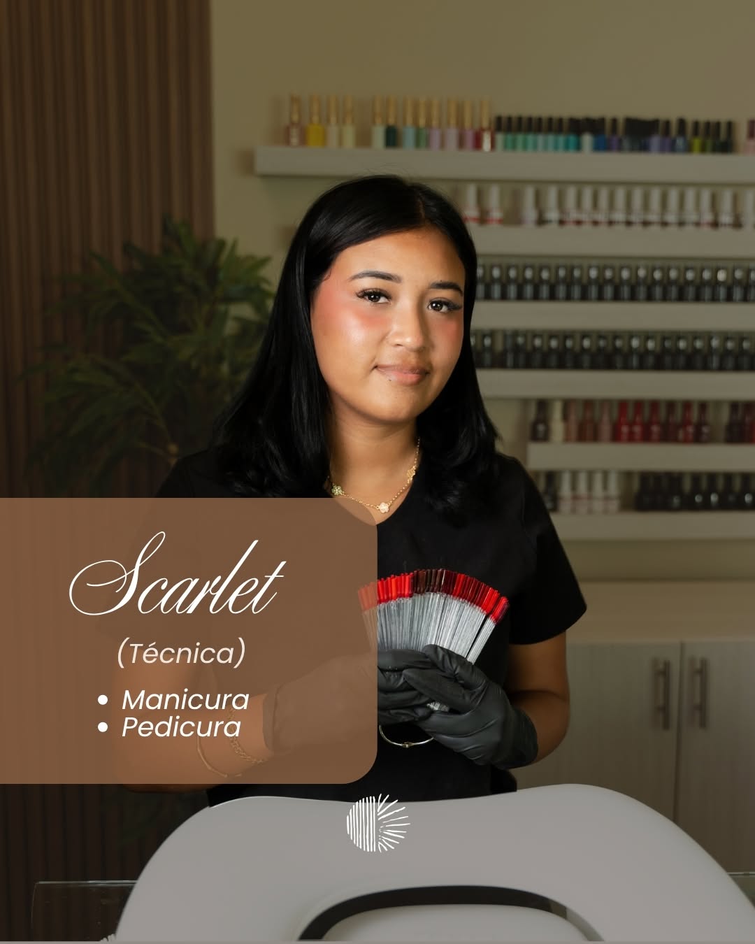 Scarlet - Manicura & Pedicura en Maya Beauty Lounge